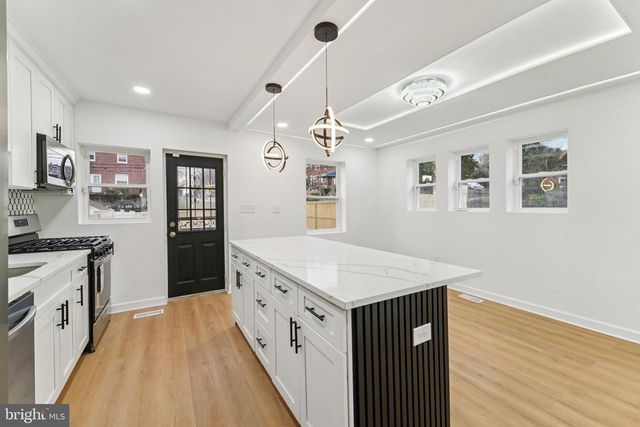 923 NORTH HILL RD, Baltimore, MD 21218