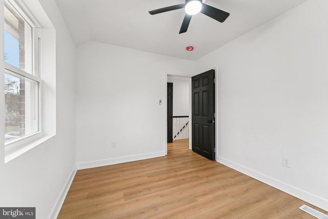 923 NORTH HILL RD, Baltimore, MD 21218