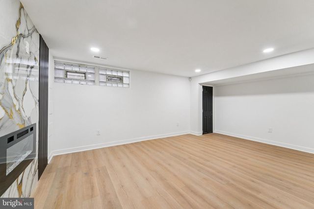 923 NORTH HILL RD, Baltimore, MD 21218