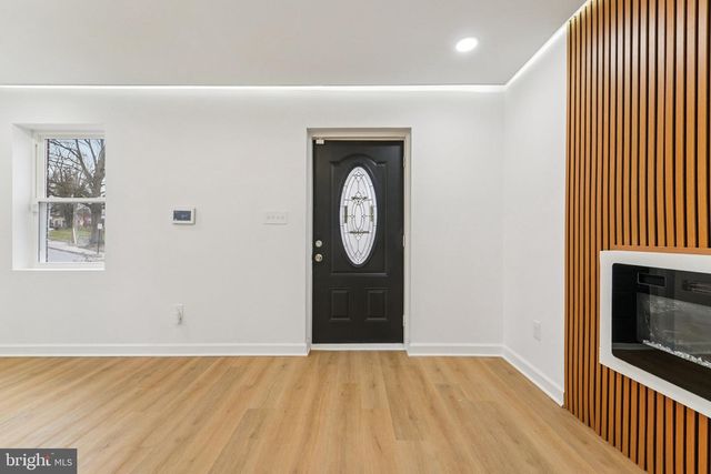 923 NORTH HILL RD, Baltimore, MD 21218