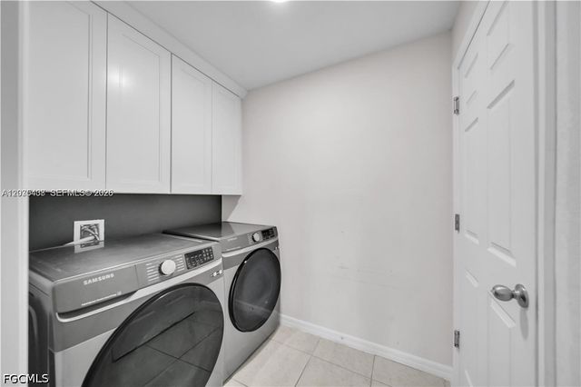 1105 NW 24th PL, Cape Coral, FL 33993