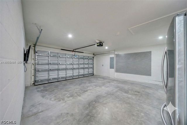 1105 NW 24th PL, Cape Coral, FL 33993