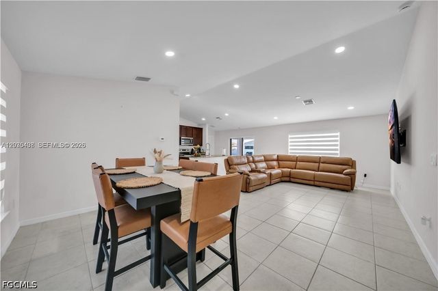 1105 NW 24th PL, Cape Coral, FL 33993