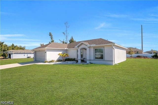 1105 NW 24th PL, Cape Coral, FL 33993