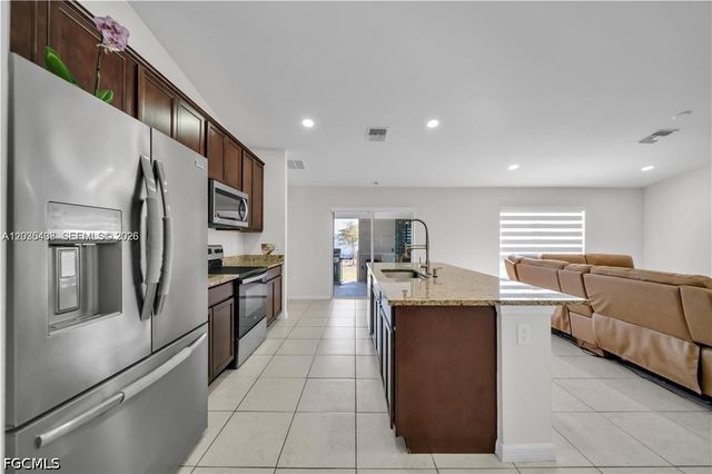 1105 NW 24th PL, Cape Coral, FL 33993