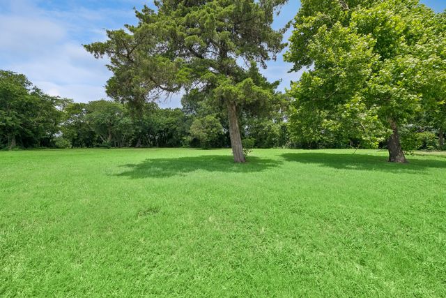 286 W Forest Grove Road, Lucas, TX 75002