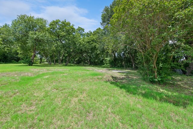286 W Forest Grove Road, Lucas, TX 75002