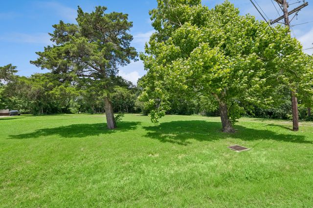 286 W Forest Grove Road, Lucas, TX 75002