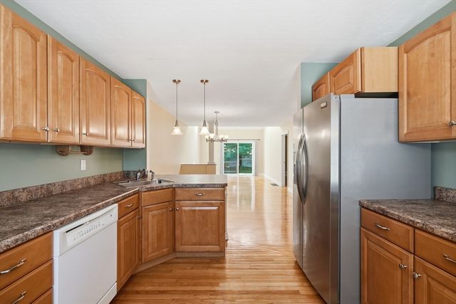 9 Liberty Drive 9, Pembroke, MA 02359