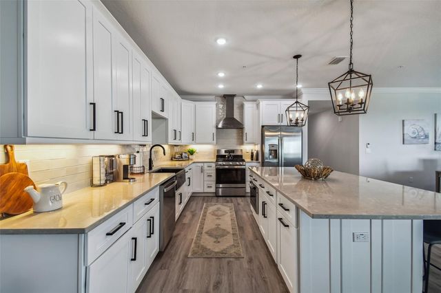 19505 GULF BOULEVARD 404, Indian Shores, FL 33785