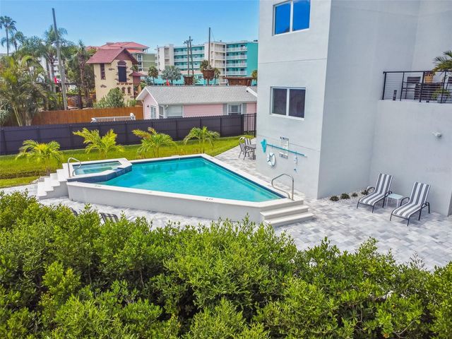 19505 GULF BOULEVARD 404, Indian Shores, FL 33785