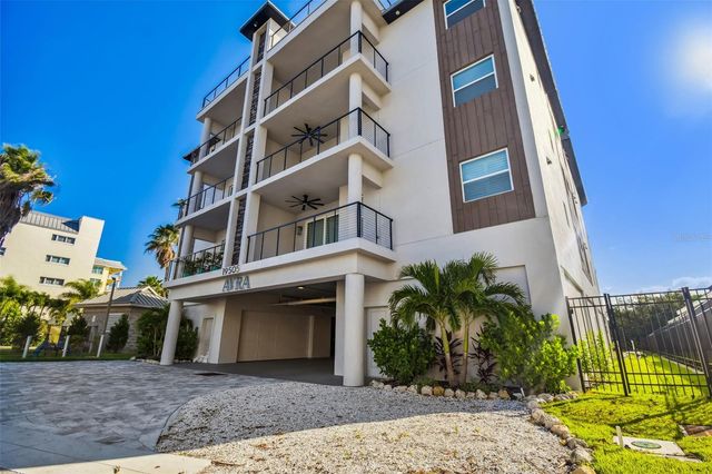 19505 GULF BOULEVARD 404, Indian Shores, FL 33785