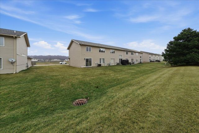 3049 Topaz Drive, Hobart, IN 46342