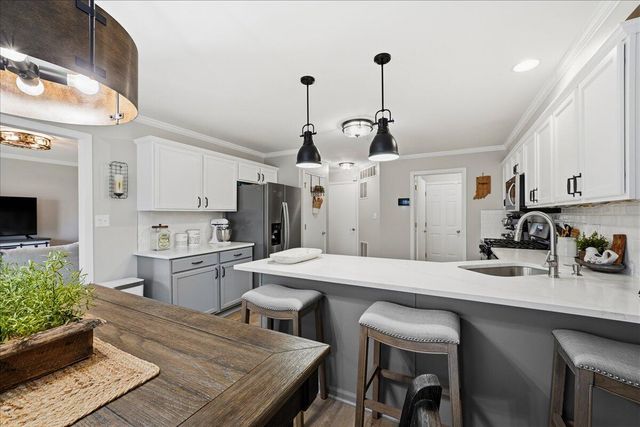 3049 Topaz Drive, Hobart, IN 46342