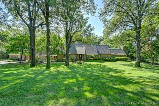 4141 Oak Road, Tulsa, OK 74105