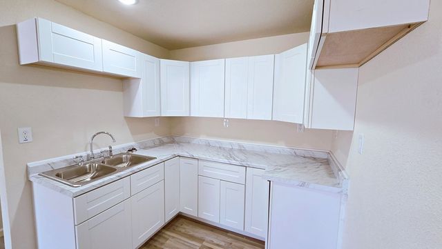 2200 E California Ave, Midland, TX 79701