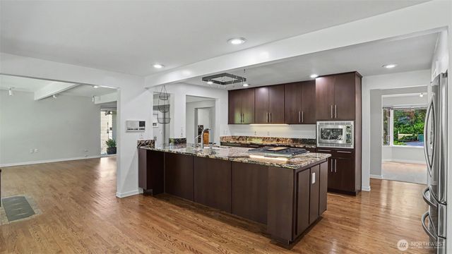 2311 185th Place NE, Redmond, WA 98052