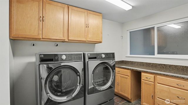 2311 185th Place NE, Redmond, WA 98052