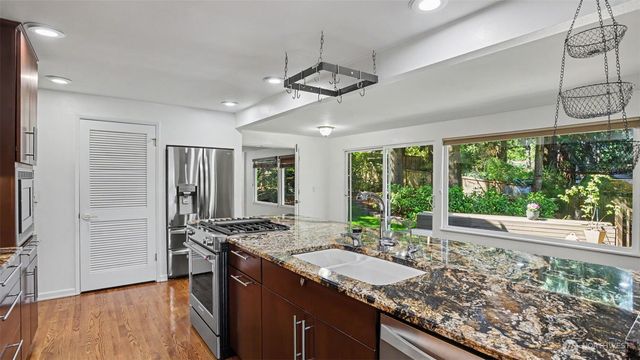 2311 185th Place NE, Redmond, WA 98052