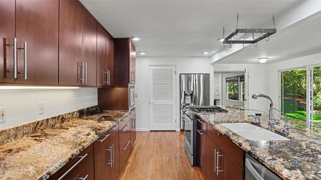 2311 185th Place NE, Redmond, WA 98052