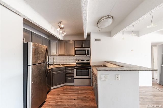 8060 E Girard Avenue 520, Denver, CO 80231