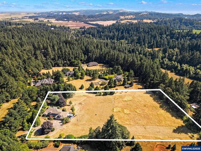 3395 Deer Lake Ct SE, Salem, OR 97317