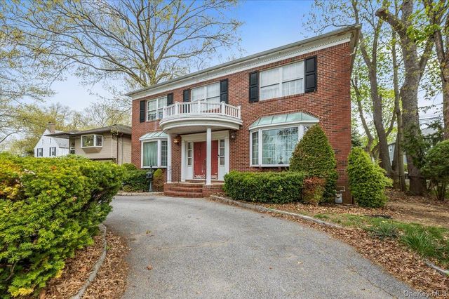 497 Tulip Avenue, Floral Park, NY 11001