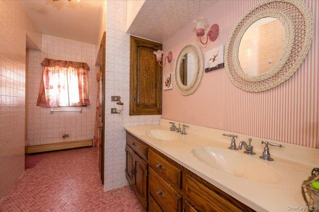497 Tulip Avenue, Floral Park, NY 11001