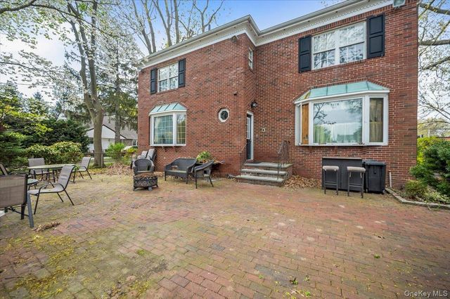 497 Tulip Avenue, Floral Park, NY 11001