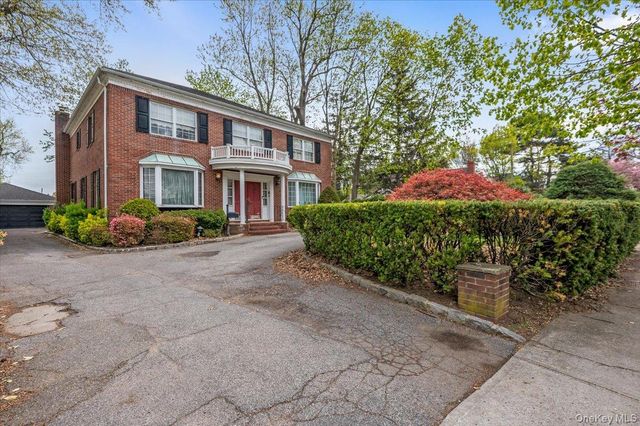 497 Tulip Avenue, Floral Park, NY 11001