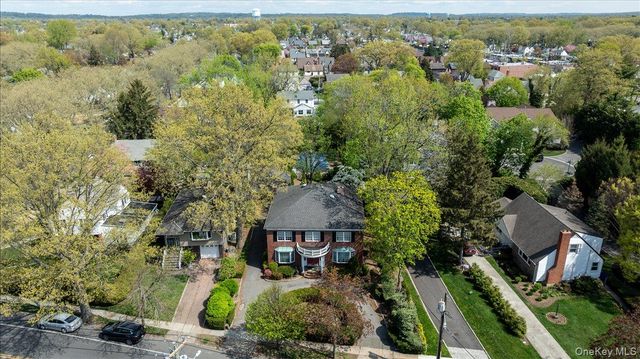 497 Tulip Avenue, Floral Park, NY 11001