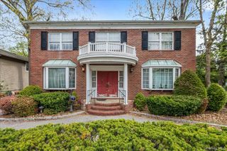 497 Tulip Avenue, Floral Park, NY 11001