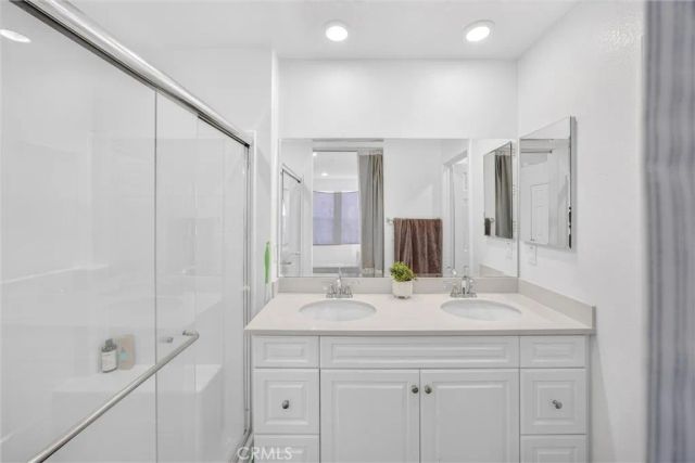 4215 E Carmel Privado, Ontario, CA 91761