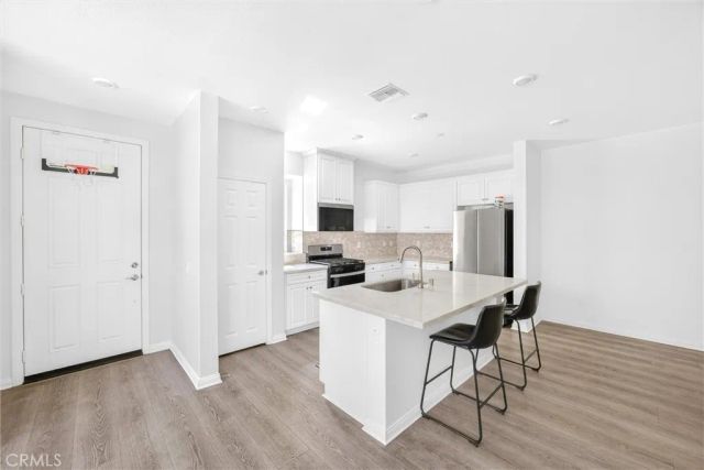 4215 E Carmel Privado, Ontario, CA 91761