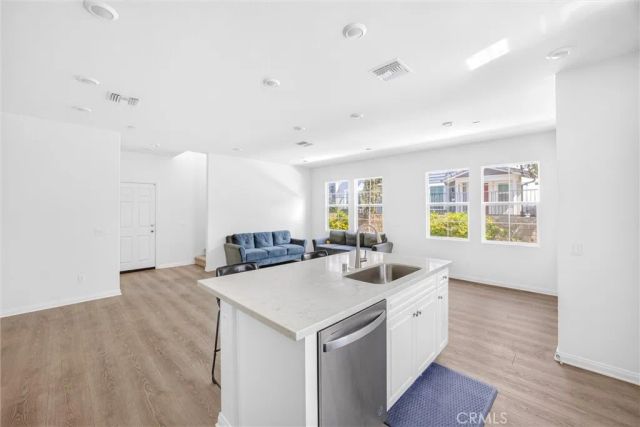 4215 E Carmel Privado, Ontario, CA 91761