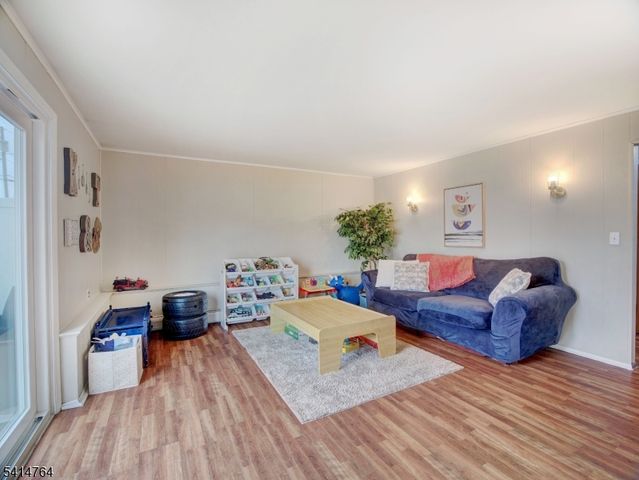 68 Arthur Ter, Kenilworth Boro, NJ 07033