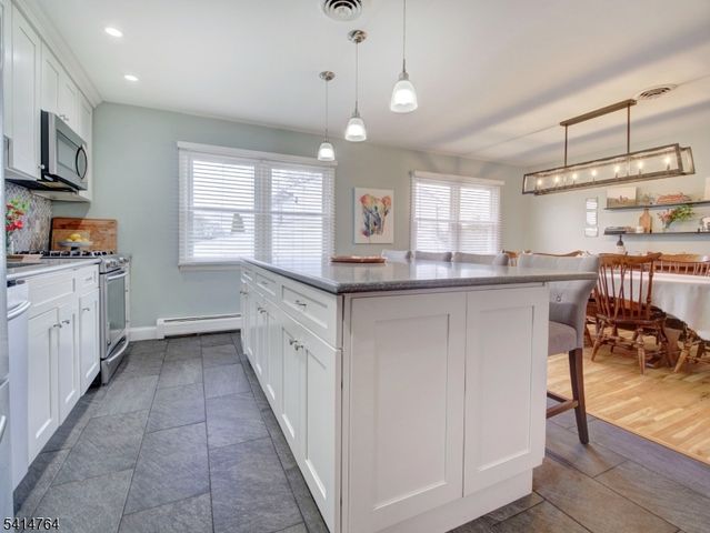 68 Arthur Ter, Kenilworth Boro, NJ 07033