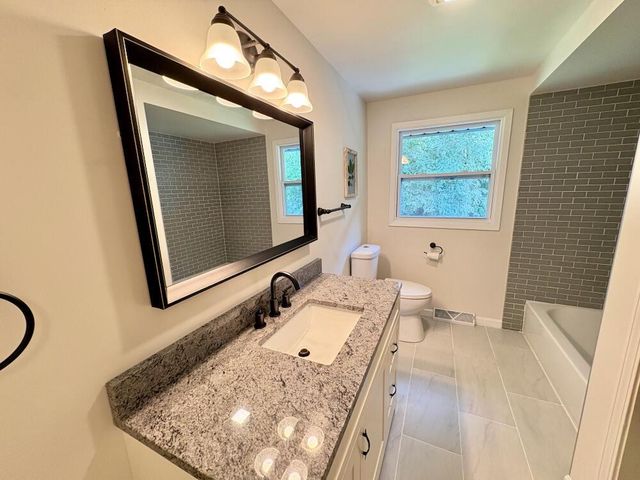 8008 Gina DRIVE, Mount Pleasant, WI 53406