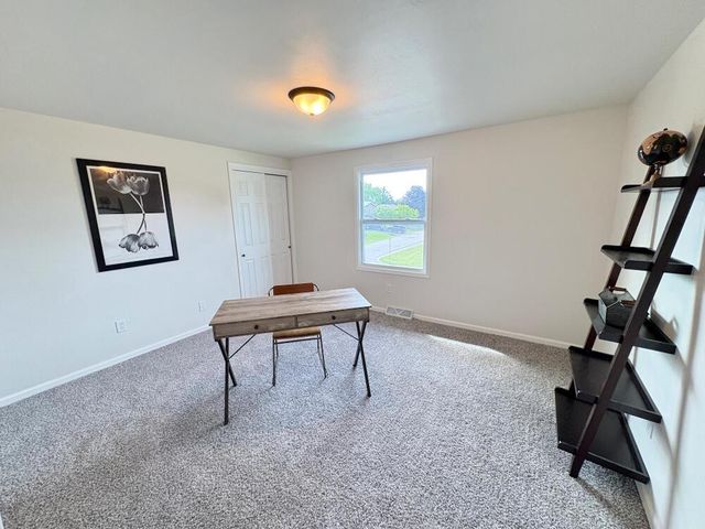 8008 Gina DRIVE, Mount Pleasant, WI 53406