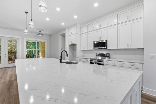 6621 Bluefish Road, Navarre, FL 32566