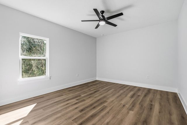 6621 Bluefish Road, Navarre, FL 32566