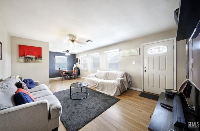 312 Western Drive, Bakersfield, CA 93309