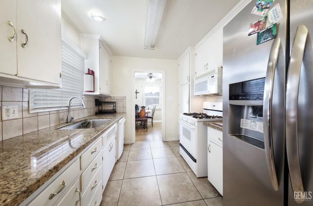 312 Western Drive, Bakersfield, CA 93309