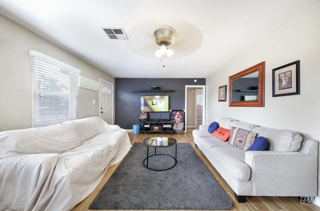 312 Western Drive, Bakersfield, CA 93309