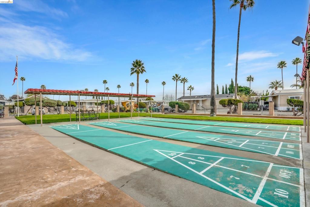 Image 18 of property listing at 180 180 Algiers Circle, Pacheco, CA 94553