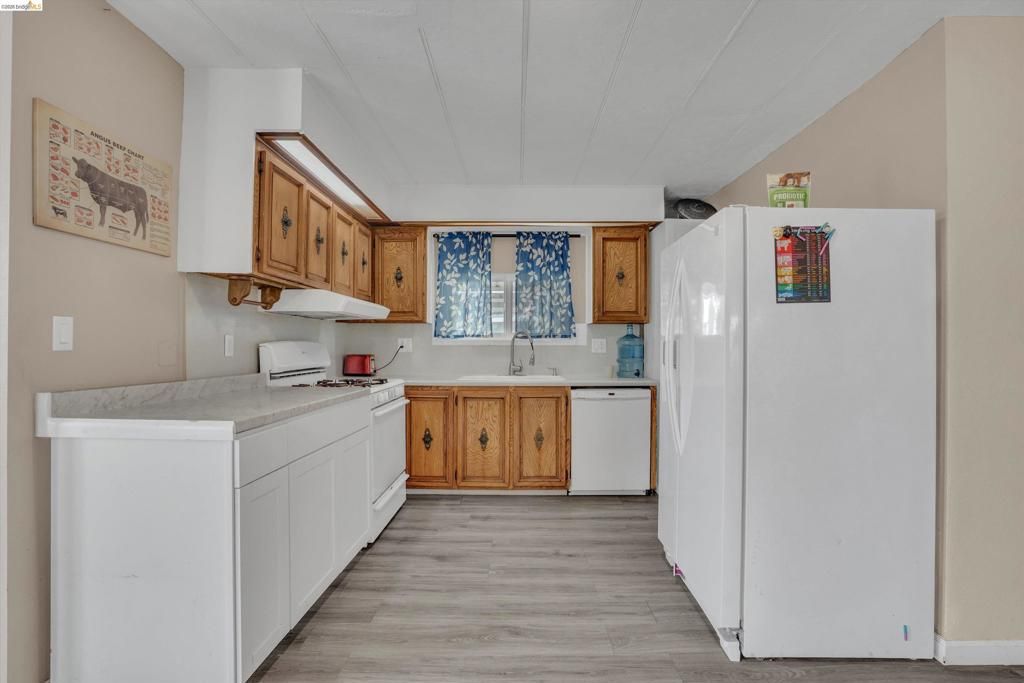 Image 8 of property listing at 180 180 Algiers Circle, Pacheco, CA 94553