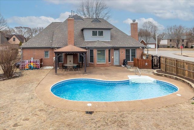 1376 HUNTERS MILL TRL, Collierville, TN 38017