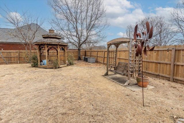 1376 HUNTERS MILL TRL, Collierville, TN 38017