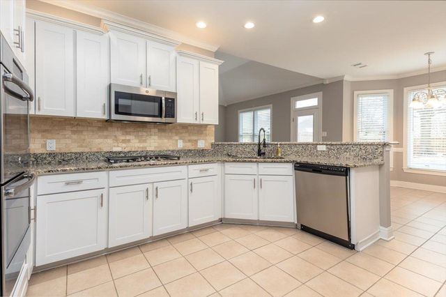 1376 HUNTERS MILL TRL, Collierville, TN 38017