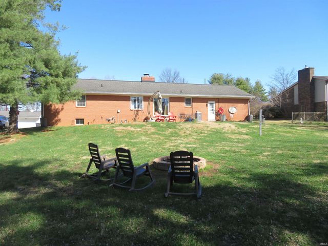 3213 Aspen Drive, Evansville, IN 47711